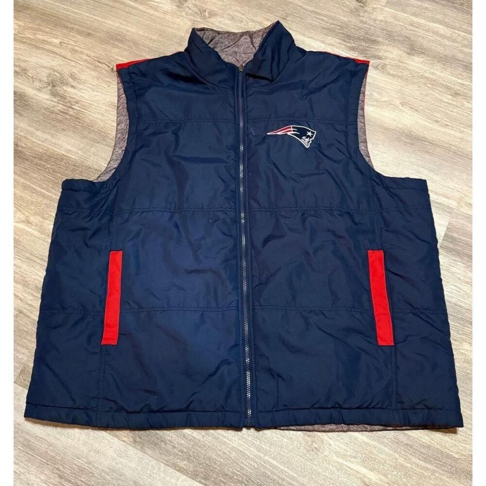 NFL Patriots reversible Vest size 3XL
